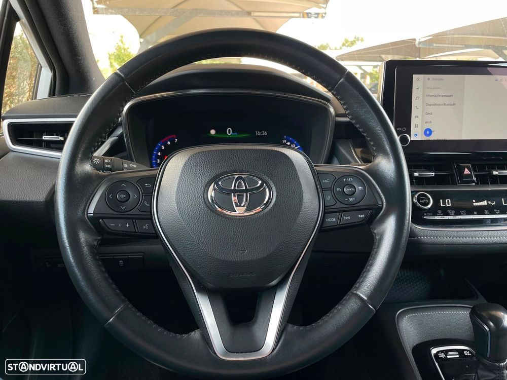 Toyota Corolla 1.8 Hybrid Comfort - 18