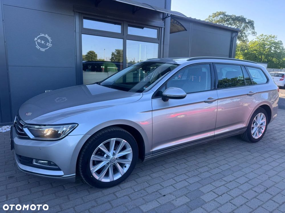 Volkswagen Passat 2.0 TDI (BlueMotion Technology) DSG Comfortline - 29