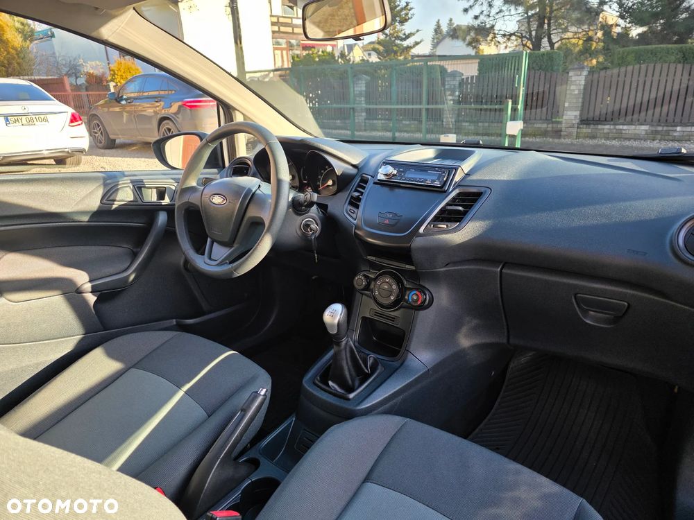 Ford Fiesta 1.25 Ambiente - 8