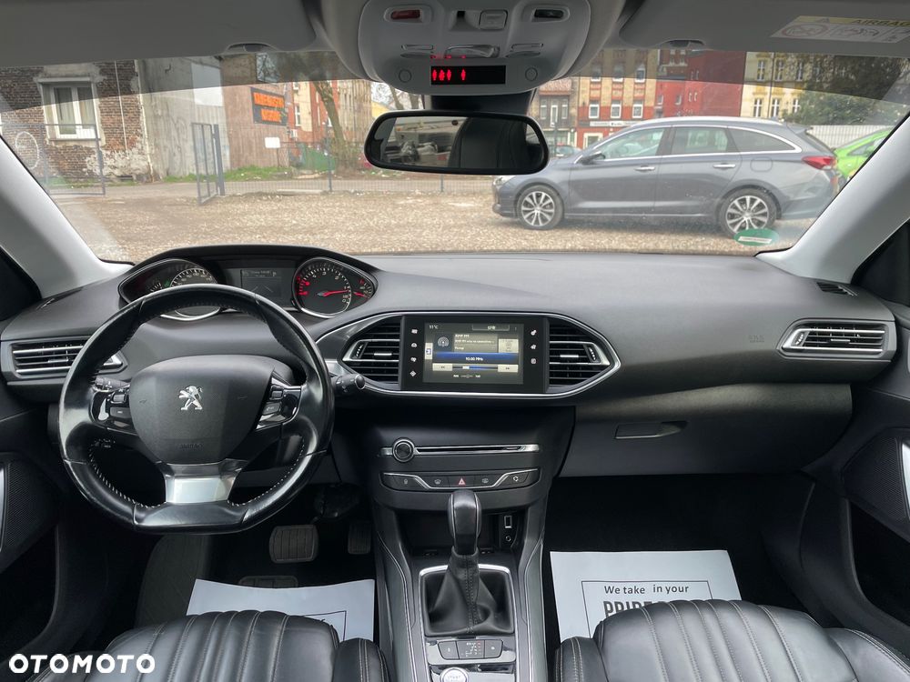 Peugeot 308 BlueHDi FAP 120 EAT6 Stop & Start Allure - 23