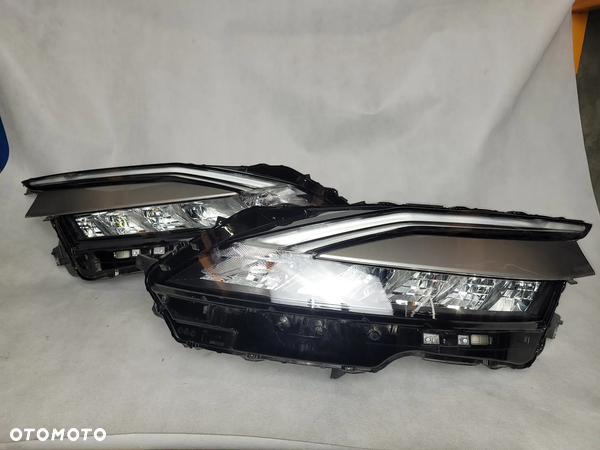 NISSAN QASHQAI J12 III 21- LAMPA LAMPY PRZEDNIE PRZÓD