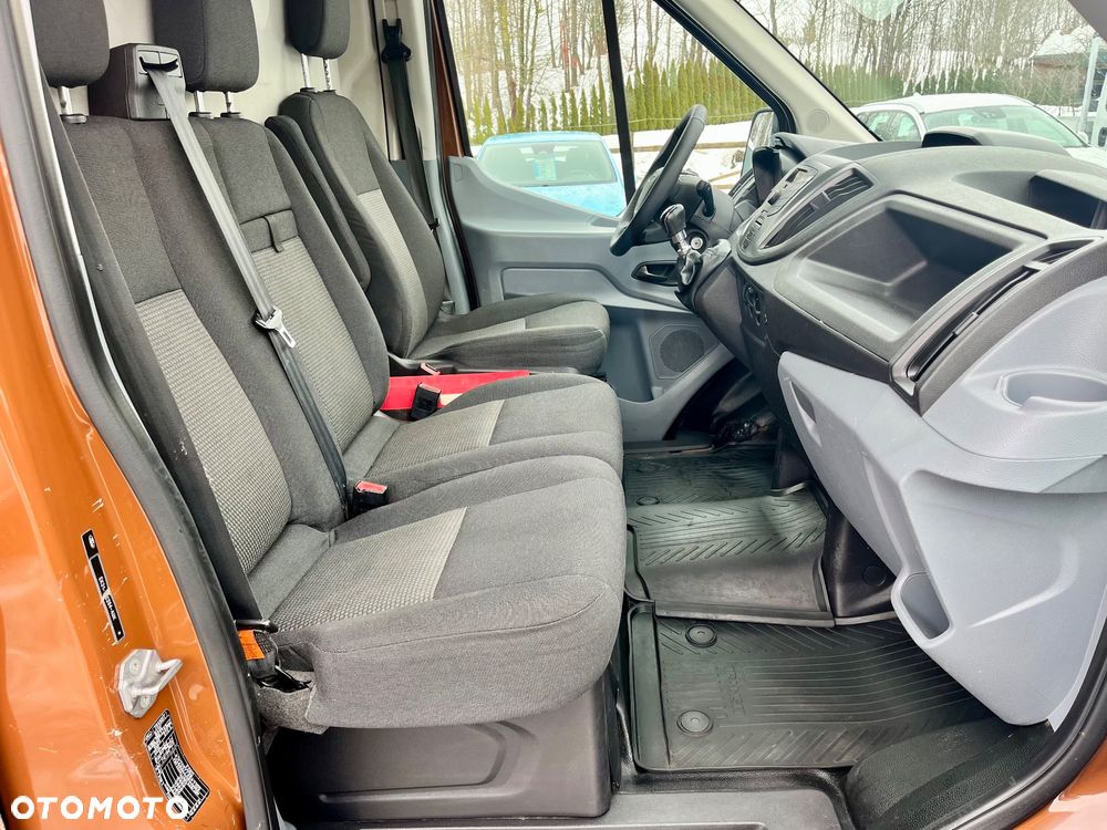 Ford Transit - 18