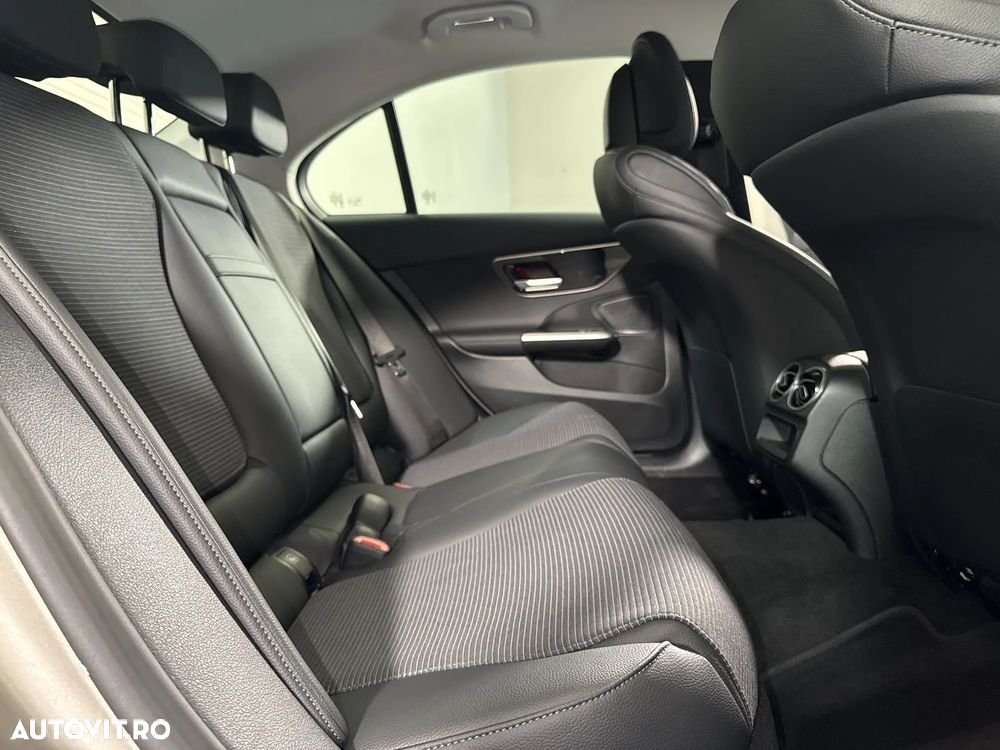 Mercedes-Benz C 300 PHEV - 13