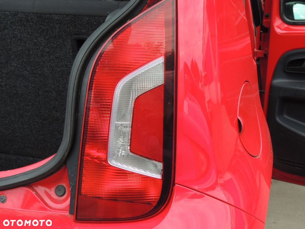 Lampa tył prawa Volkswagen UP! '13 - 1