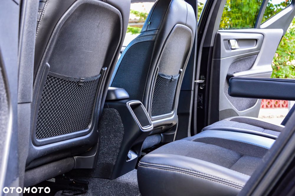 Volvo XC 40 T3 Momentum - 18