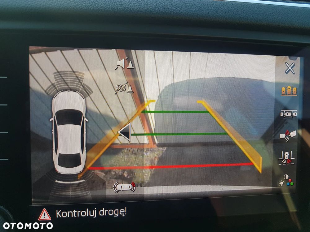 Skoda Octavia 2.0 TDI SCR 4x4 Style DSG - 15