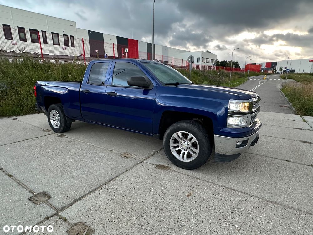 Chevrolet Silverado - 2