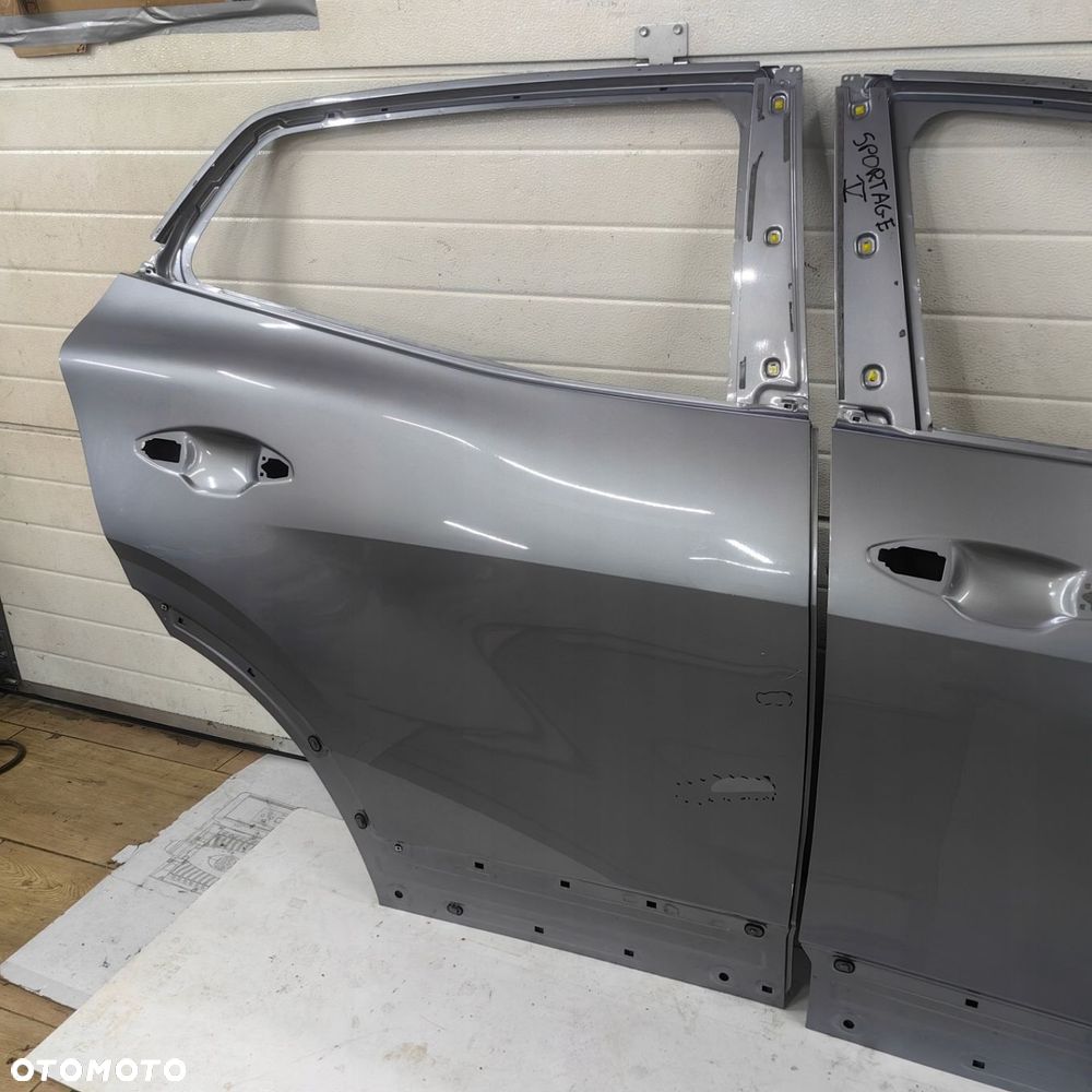 KIA SPORTAGE V 5 DRZWI PRAWE TYŁ TYLNE - 3