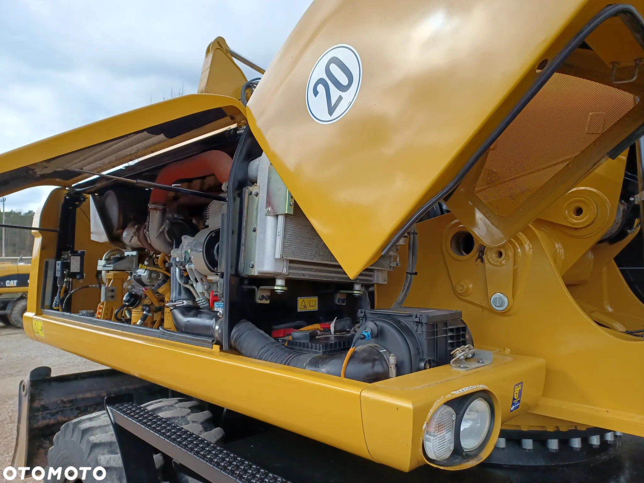 Caterpillar CAT M 322 D - 16