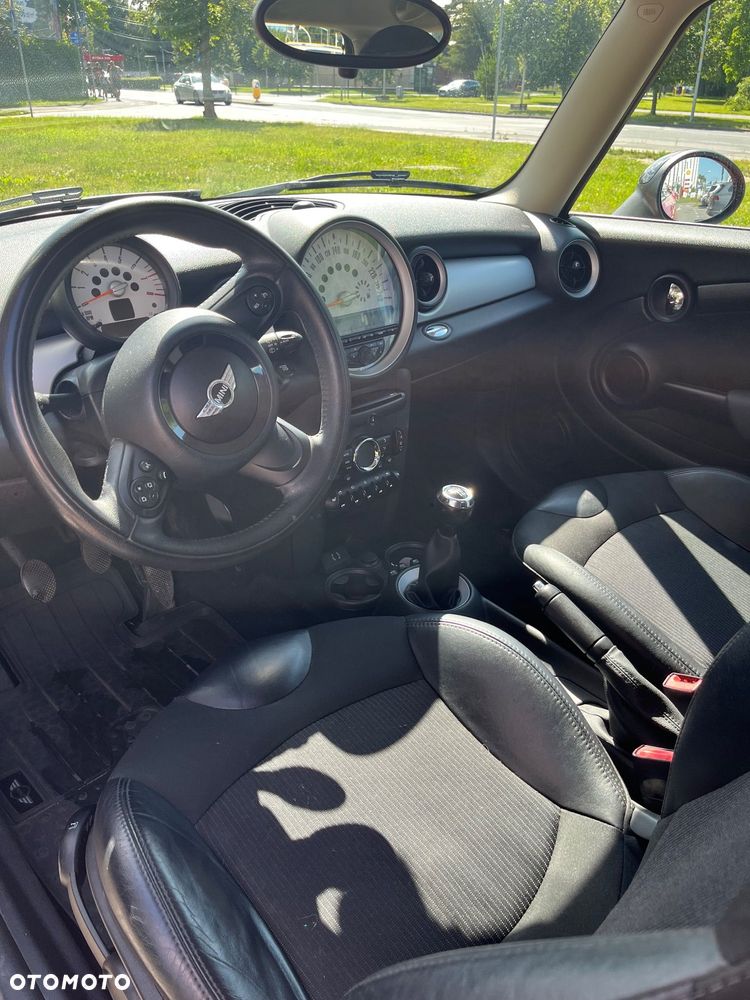 MINI Cooper Standard - 9