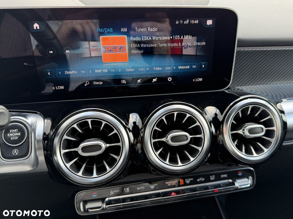 Mercedes-Benz GLB 200 AMG Line 7G-DCT - 33