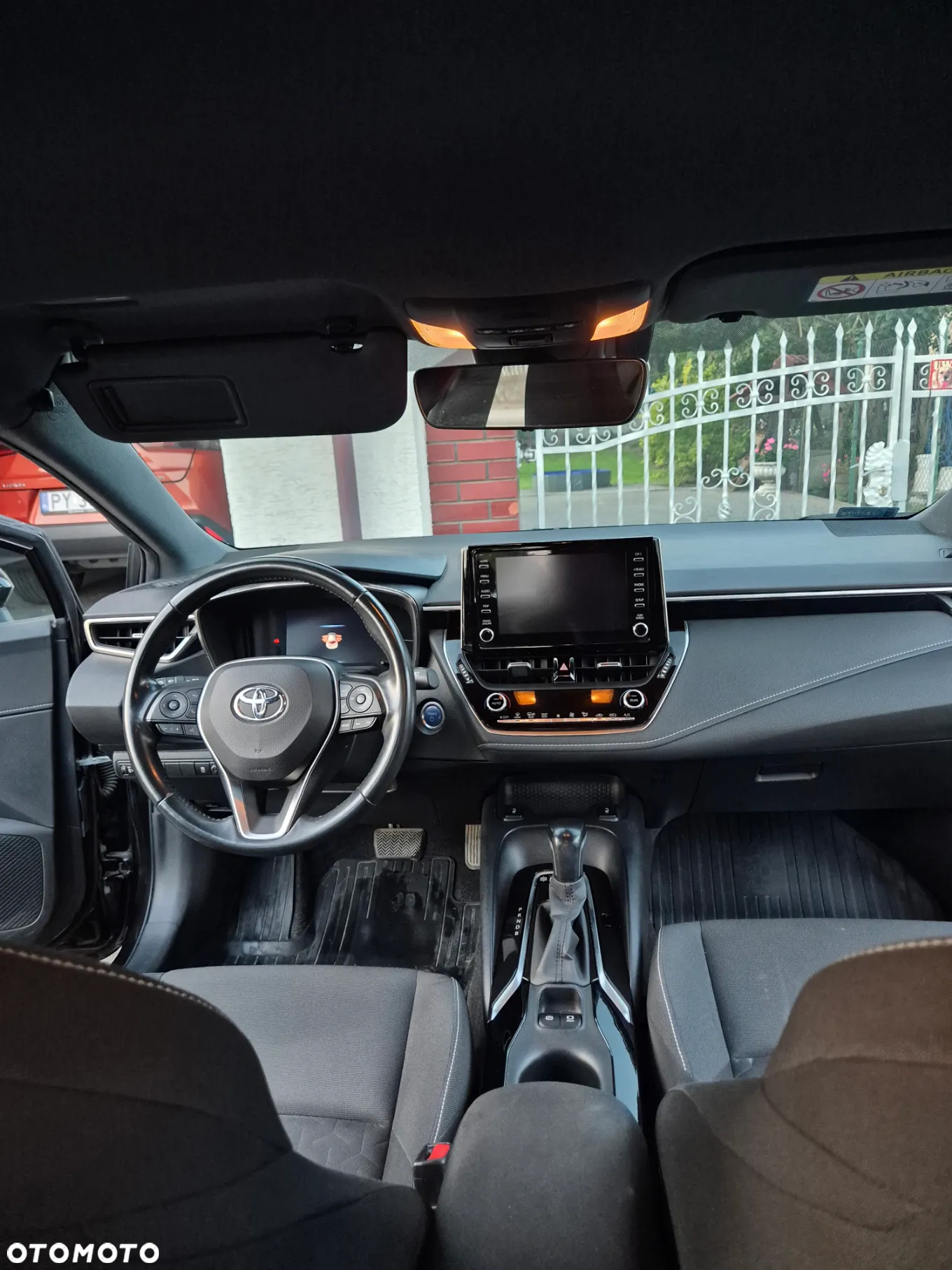 Toyota Corolla 1.8 Hybrid Comfort - 7