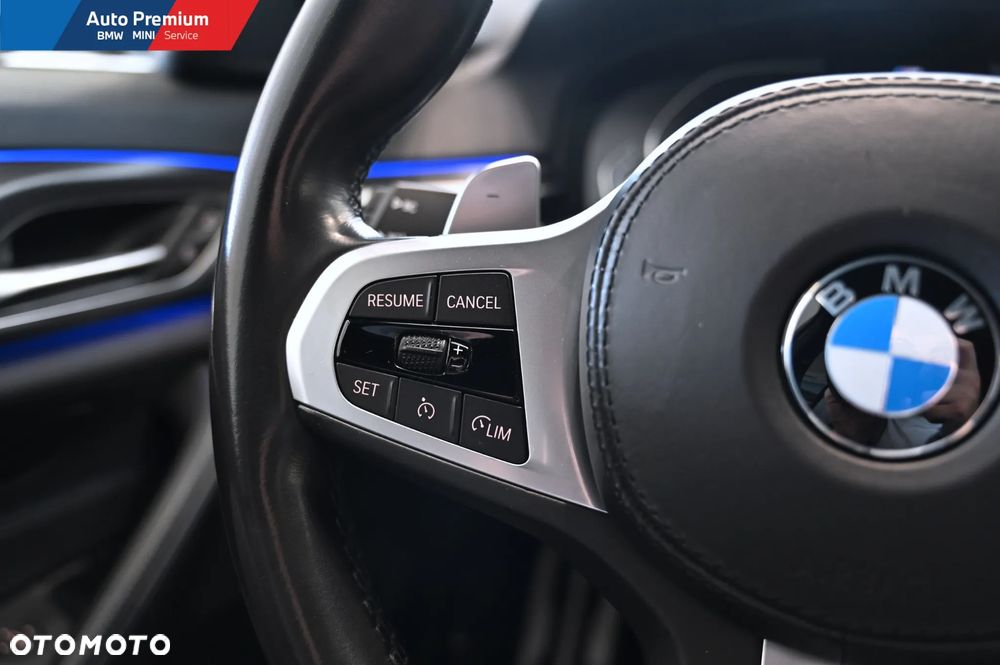 BMW Seria 5 520d xDrive - 6