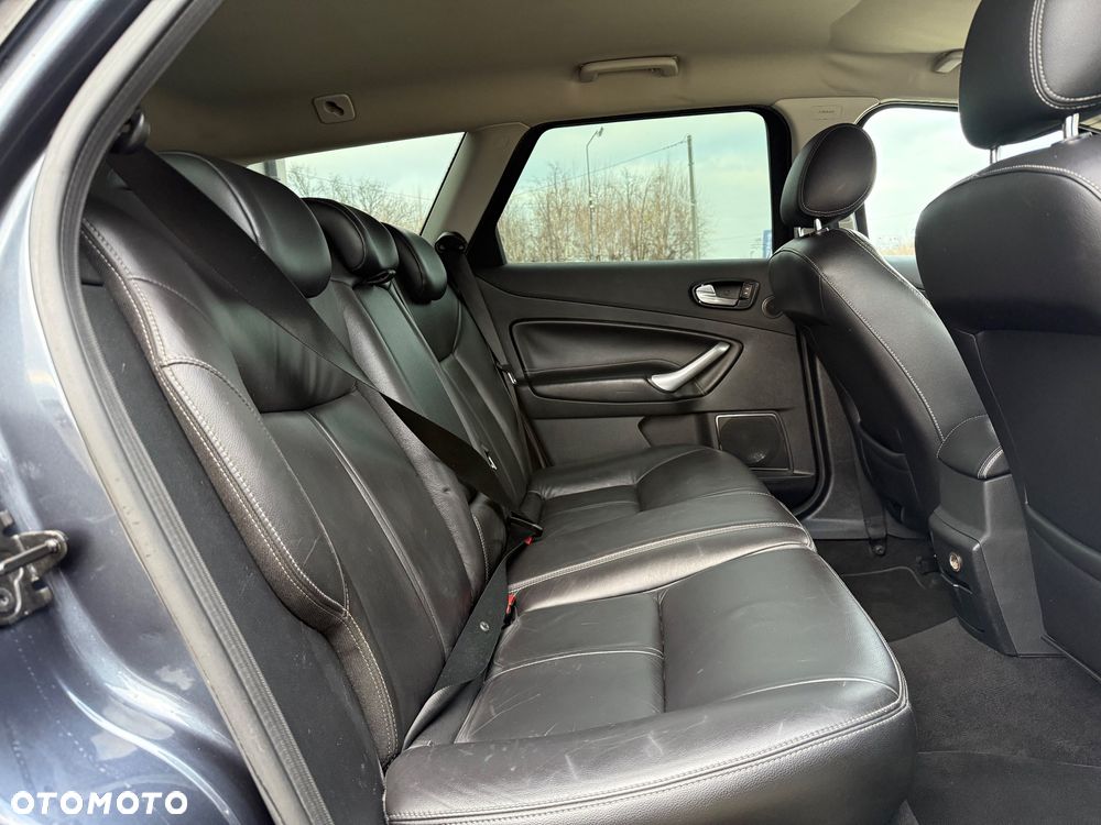 Ford Mondeo 1.8 TDCi Ghia - 27