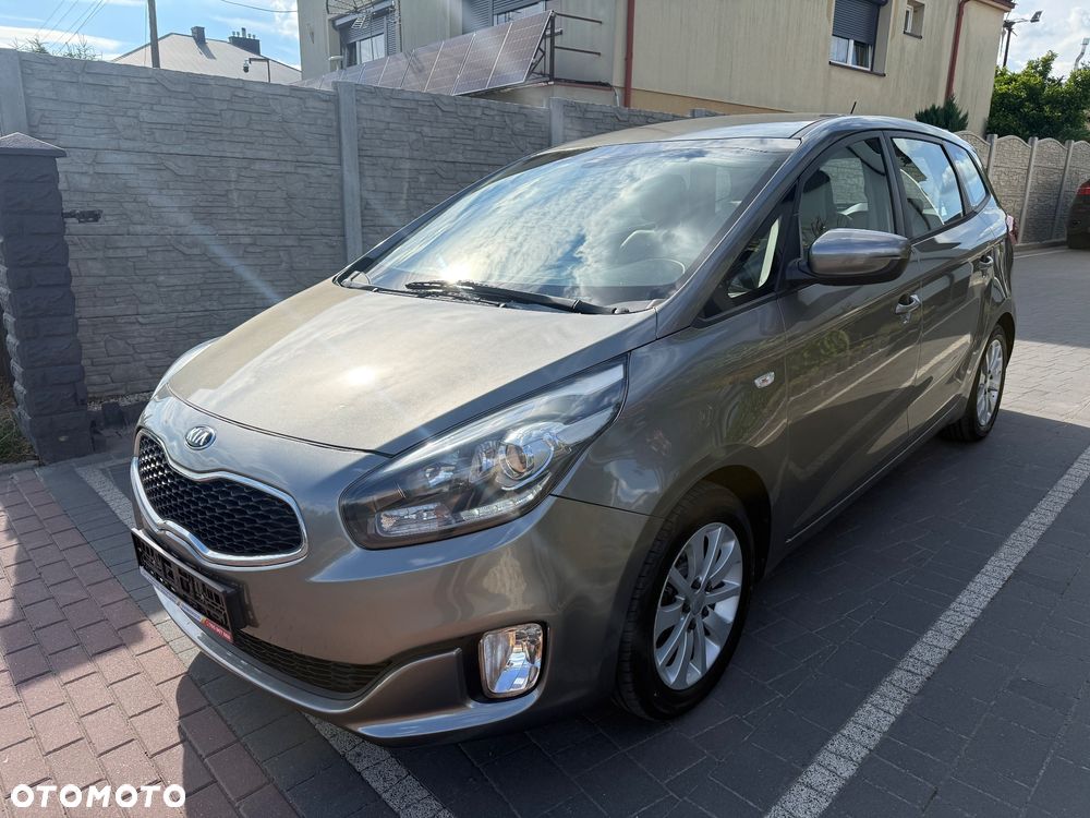 Kia Carens 1.7 CRDi L - 1