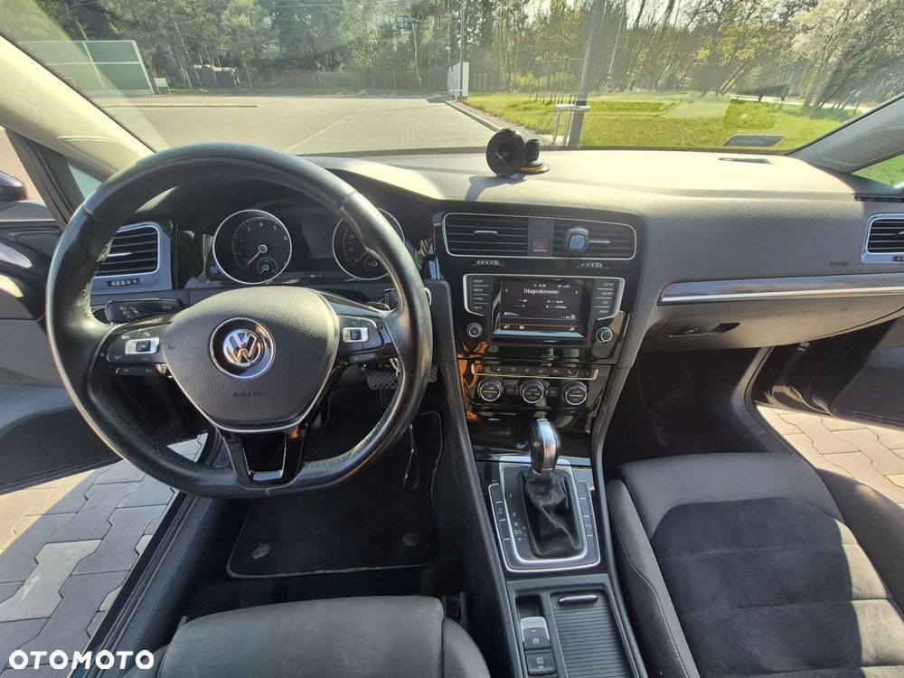 Volkswagen Golf 1.4 TSI BMT Highline DSG - 11