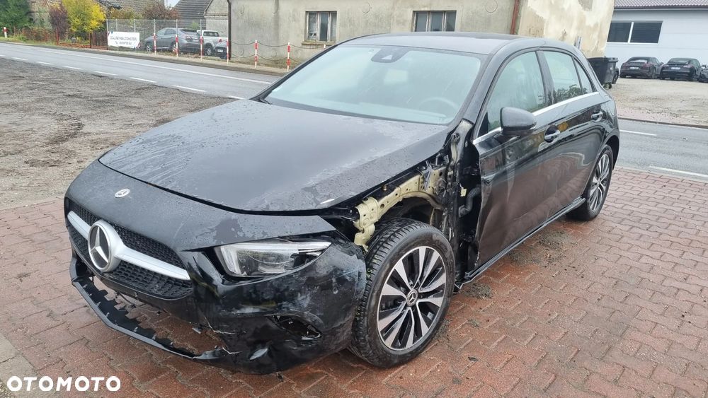 Mercedes-Benz Klasa A 250 e PHEV Progressive 8G-DCT - 11