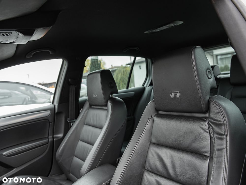 Volkswagen Golf - 19