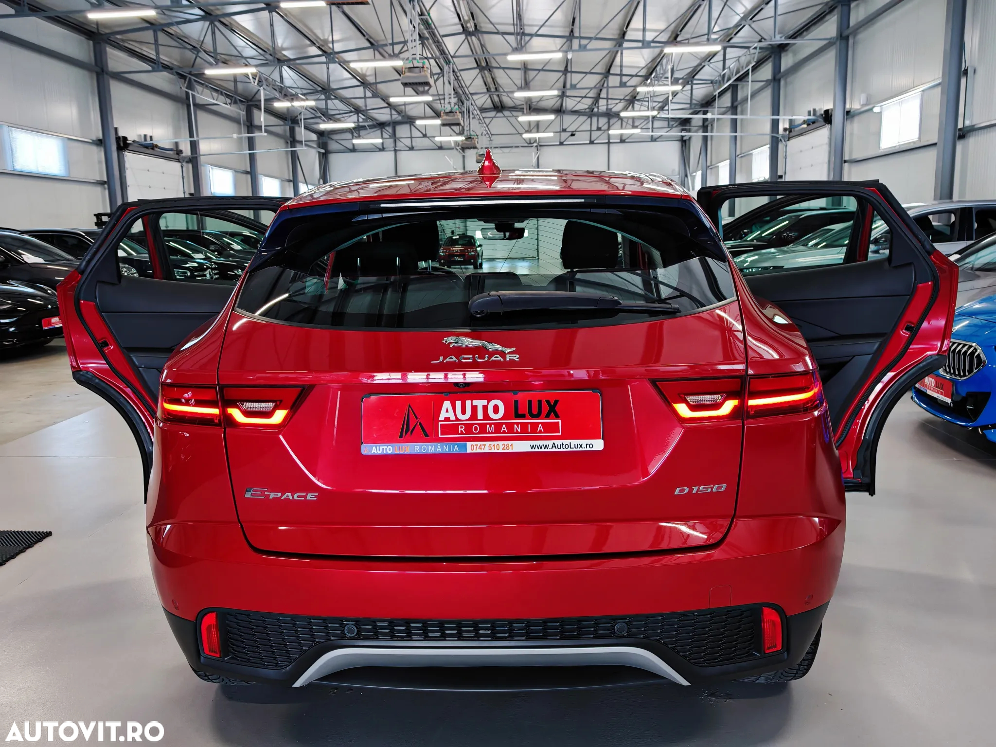 Jaguar E-Pace D150 - 28