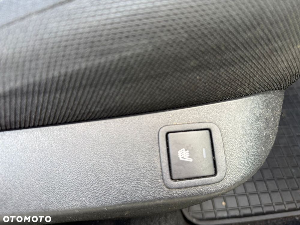 Citroën C1 AIRSCAPE PureTech 82 Feel - 11