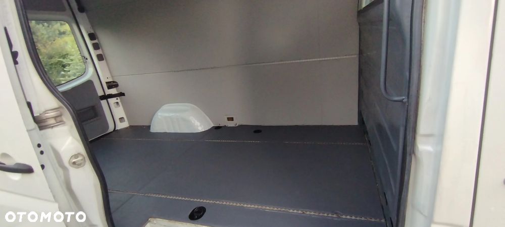 Volkswagen Crafter - 19
