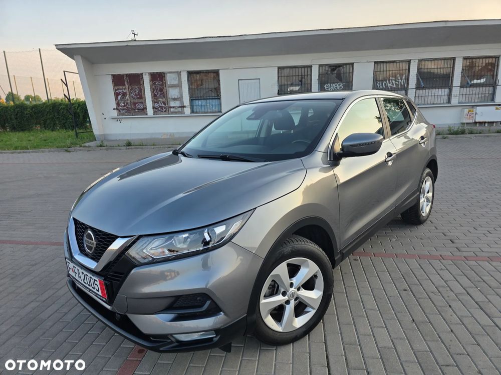 Nissan Qashqai 1.3 DIG-T AKARI - 1