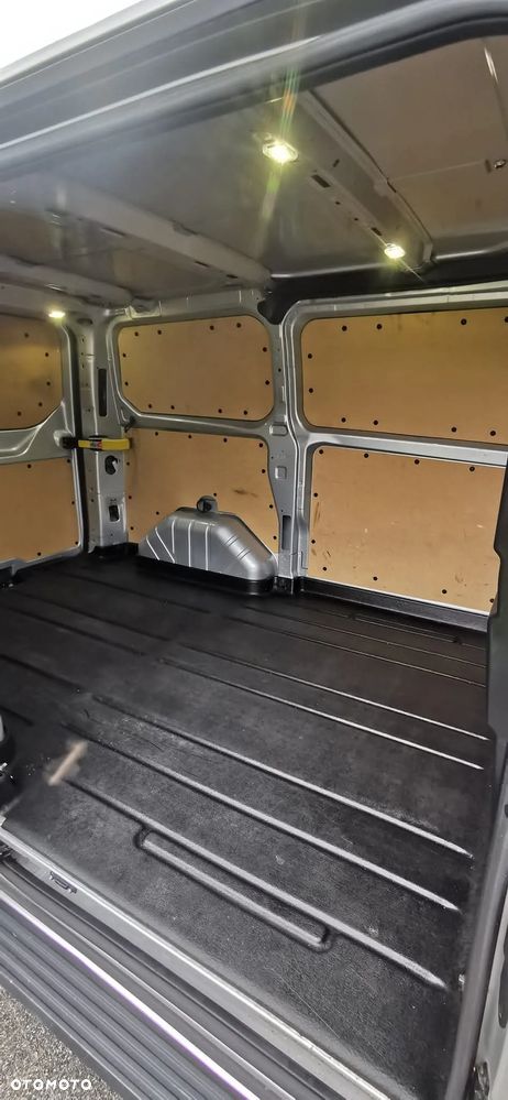 Ford Transit Custom - 23