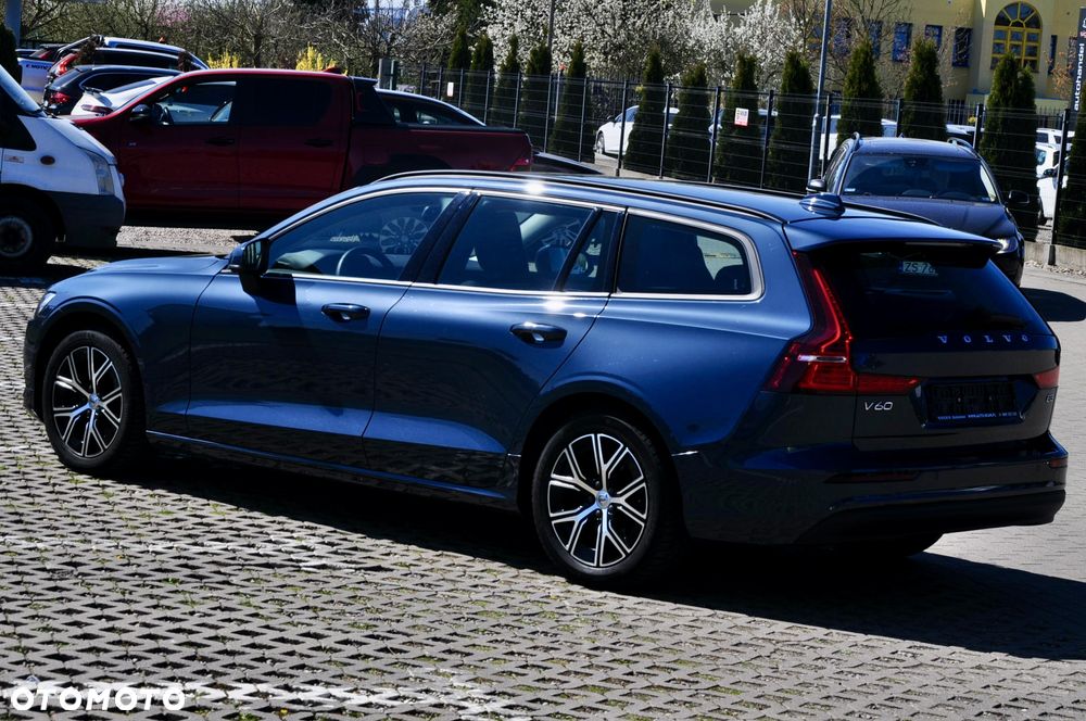 Volvo V60 B3 B Essential - 6