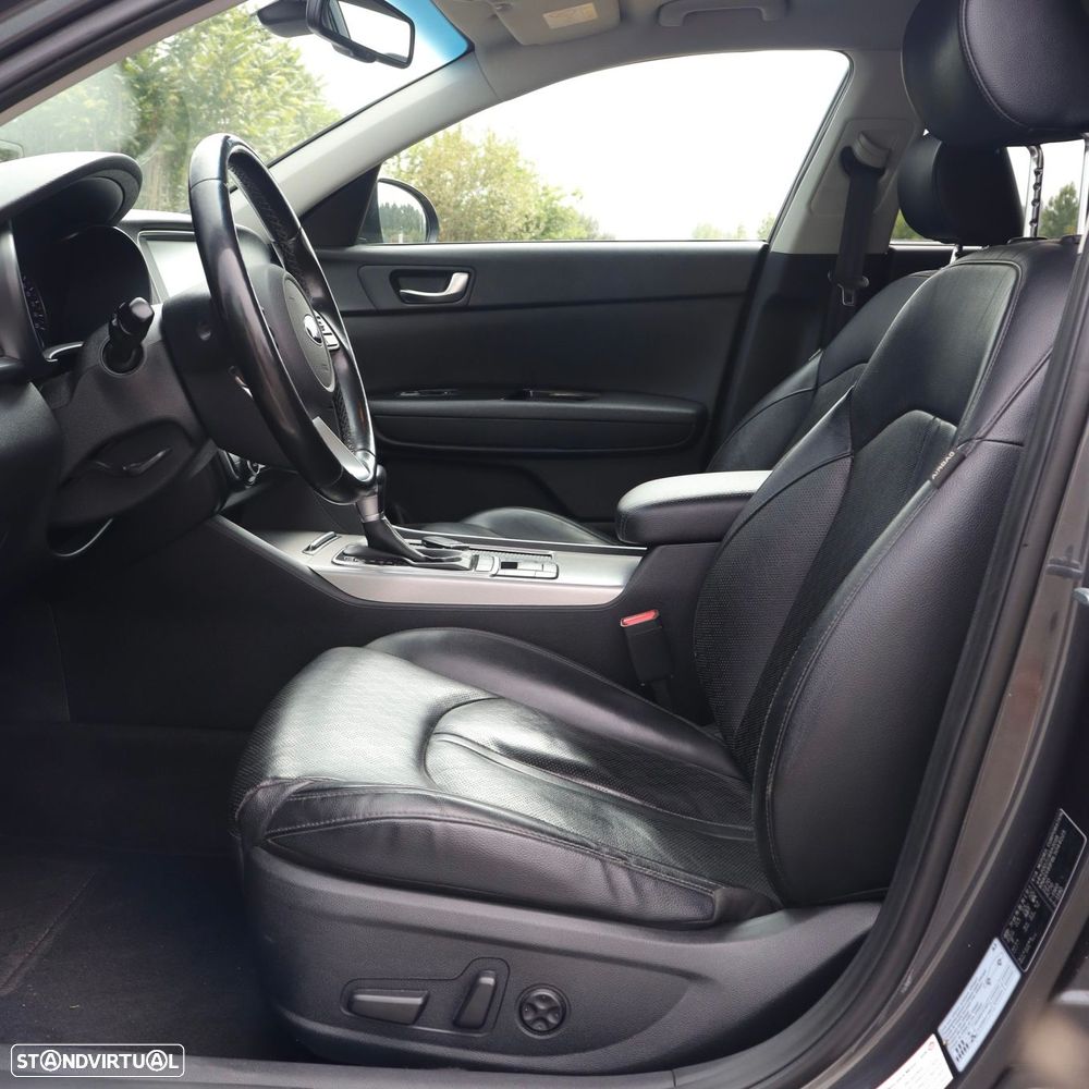 Kia Optima SW 2.0 CVVT PHEV - 16