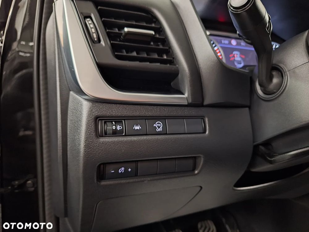 Nissan Qashqai 1.3 DIG-T MHEV N-Connecta - 32