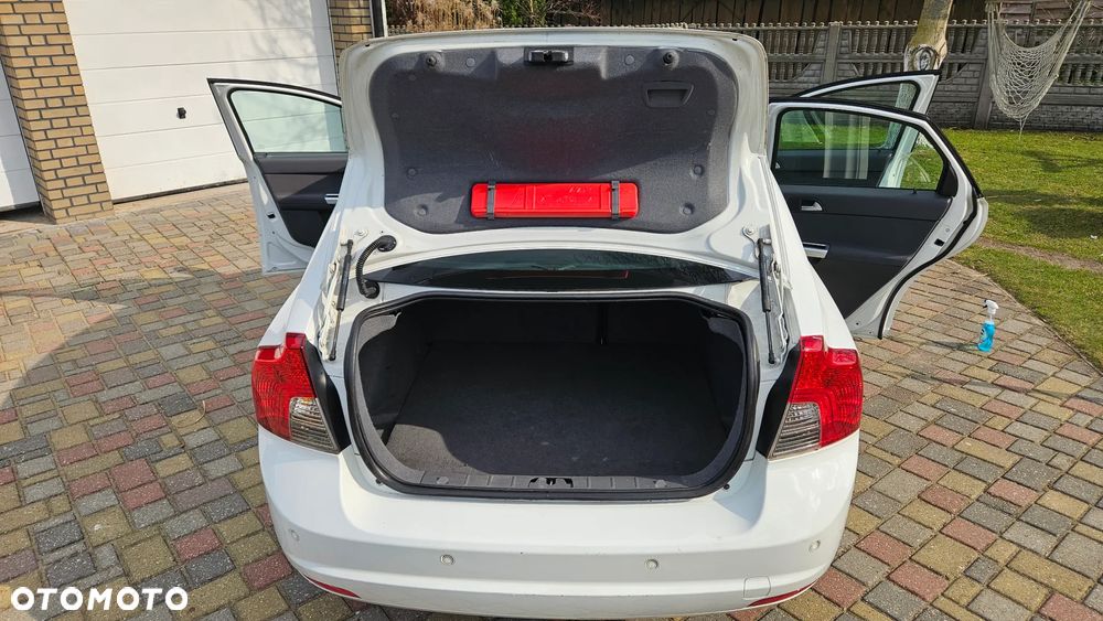 Volvo S40 1.6D DPF DRIVe - 11