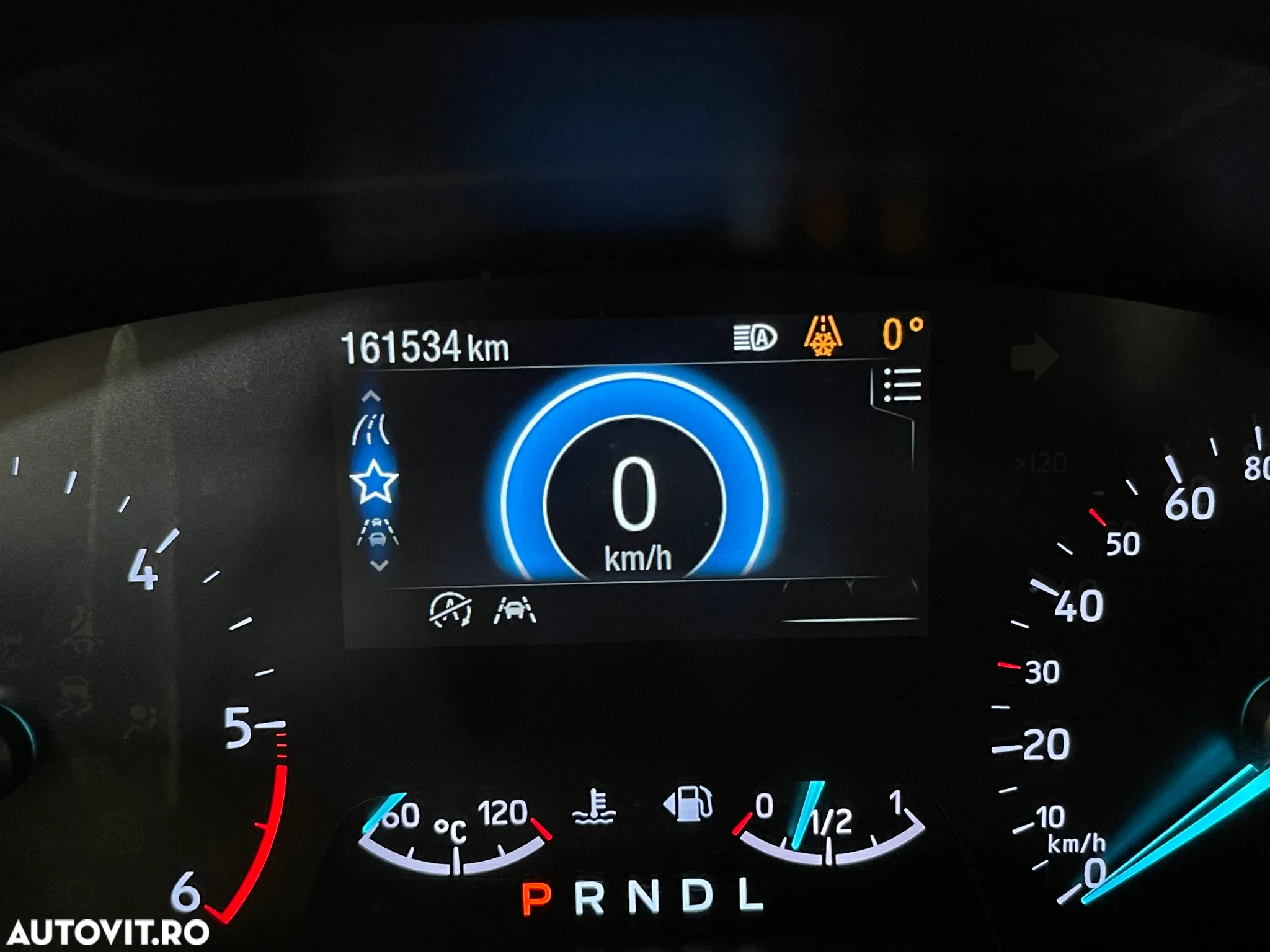 Ford Focus Turnier 2.0 EcoBlue Start-Stopp-System Aut. TITANIUM - 27