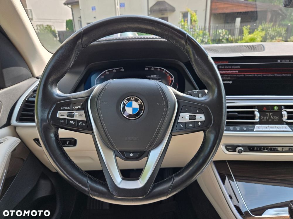 BMW X5 xDrive30d mHEV - 28