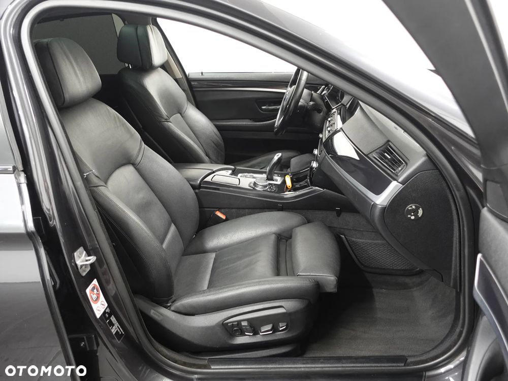 BMW Seria 5 - 24