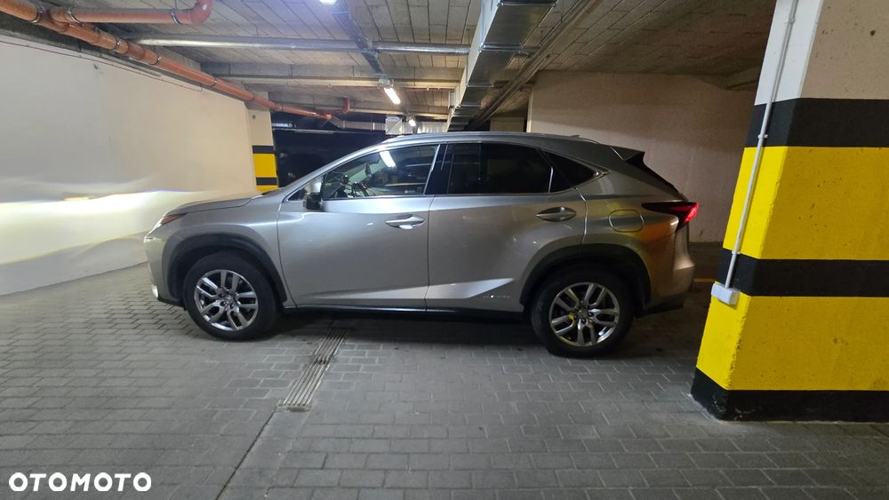 Lexus NX 300h Comfort AWD - 12