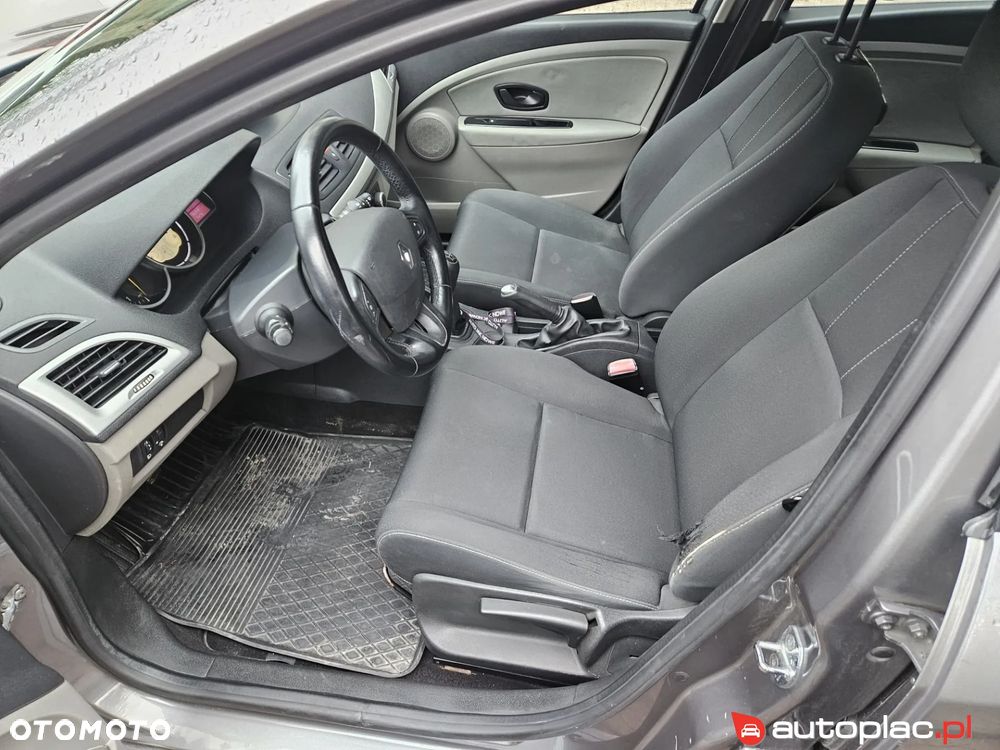 Renault Megane 1.5 dCi Emotion - 4