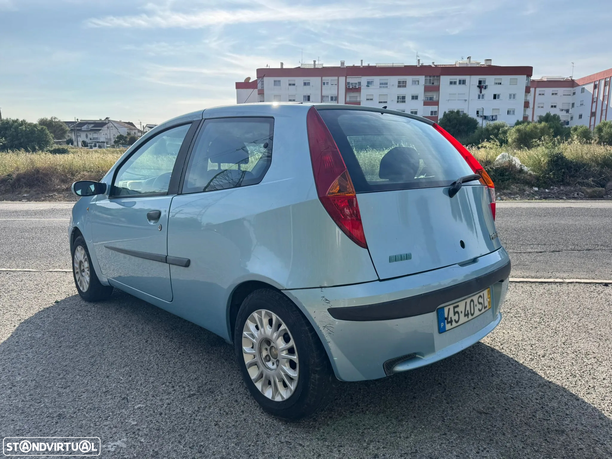 Fiat Punto 1.2 16V HLX - 4