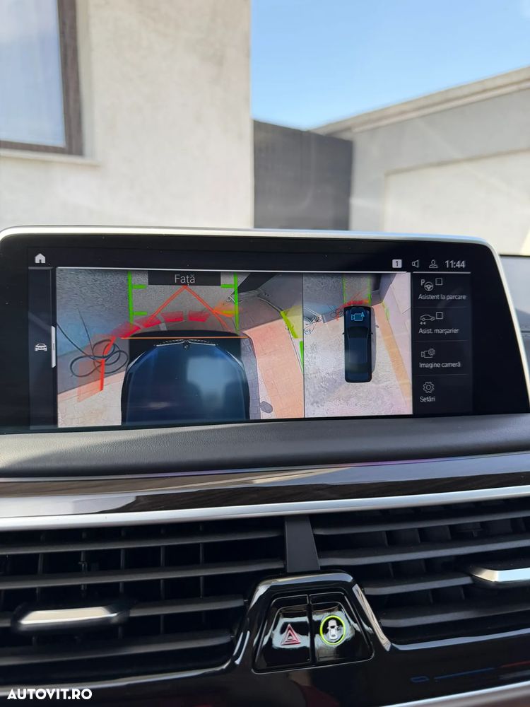 BMW Seria 7 745Le - 23