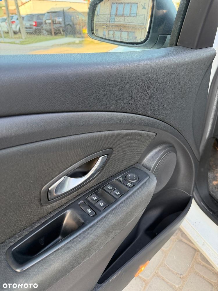 Renault Megane 1.6 16V Expression Euro5 - 13