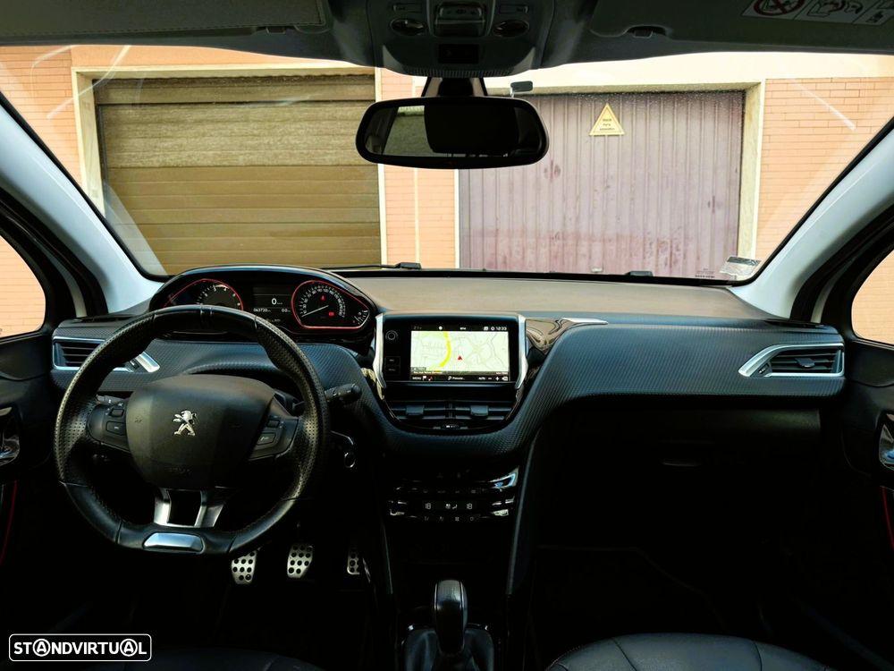 Peugeot 2008 1.2 PureTech GT Line - 20