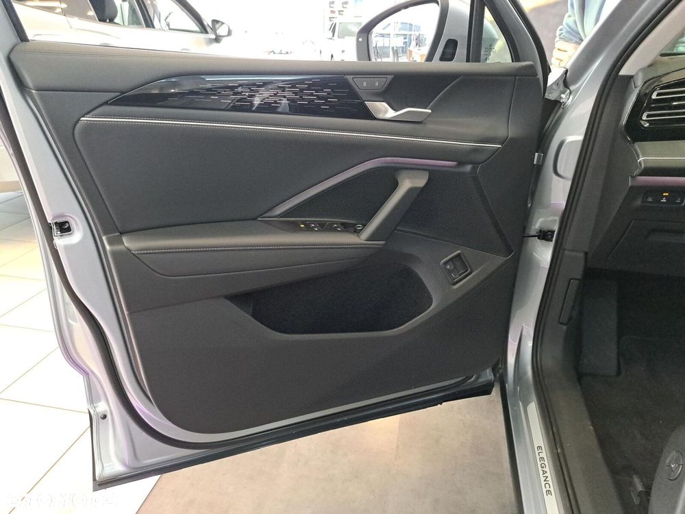 Volkswagen Tiguan - 10