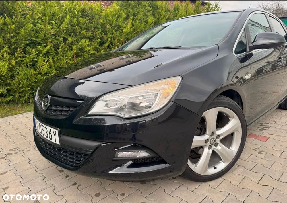 Opel Astra 1.4 Turbo Cosmo - 1