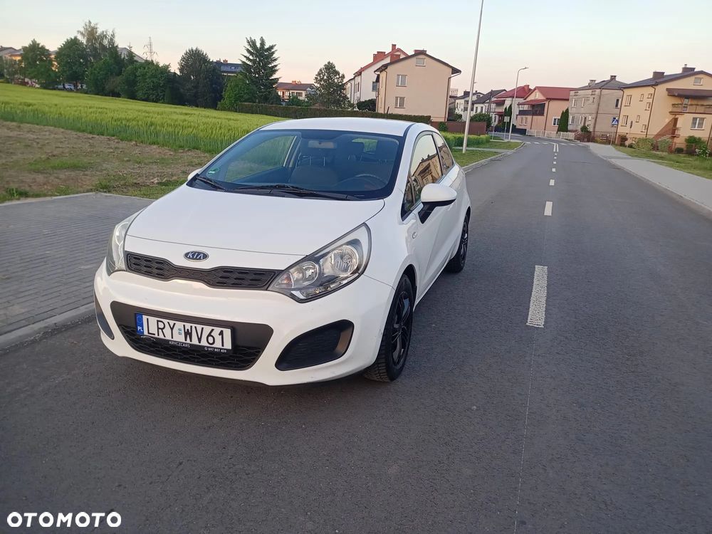 Kia Rio 1.2 Attract - 1