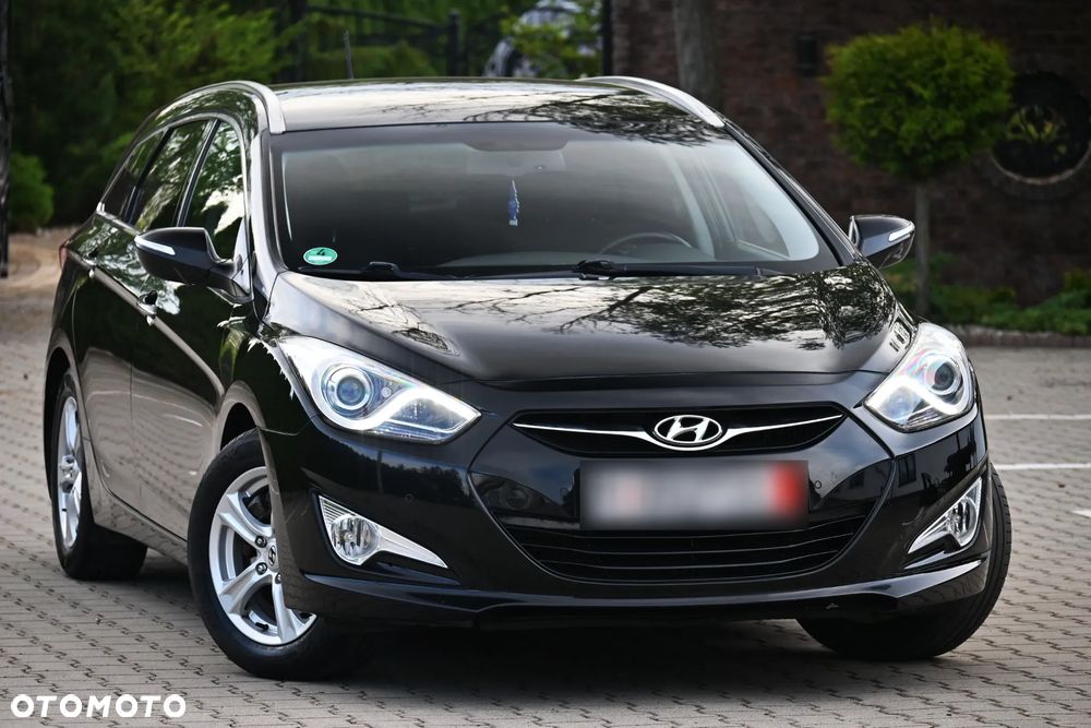 Hyundai i40 i40cw 1.7 CRDi Automatik Fifa World Cup Edition Gold - 16