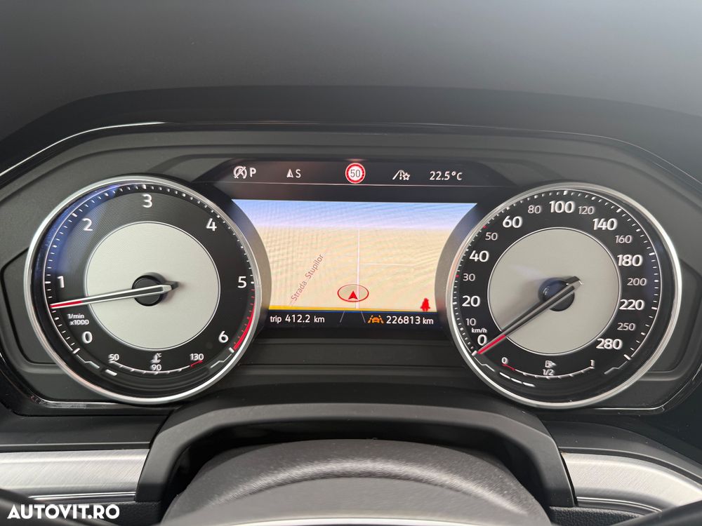 Volkswagen Touareg V6 TDI 4MOTION Elegance - 31