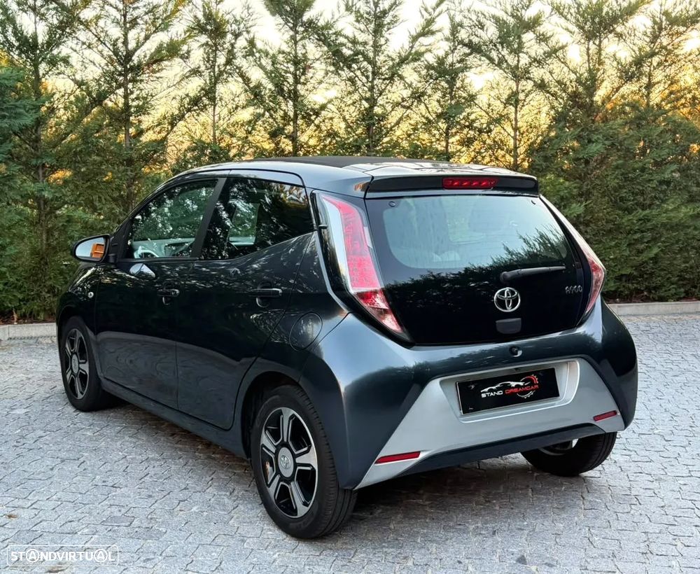 Toyota Aygo 1.0 X-Play - 7