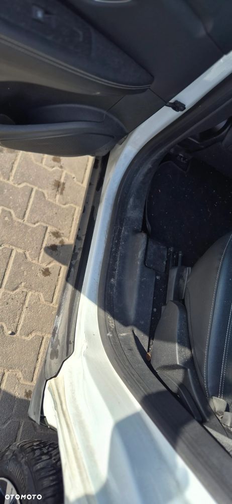 Renault Grand Scenic - 16