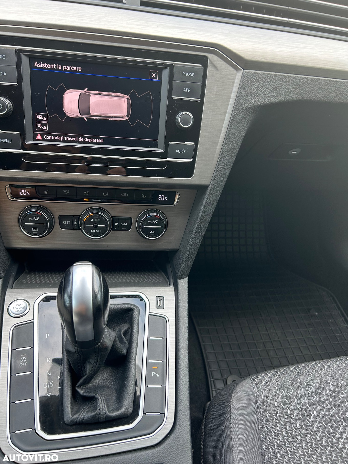 Volkswagen Passat - 13