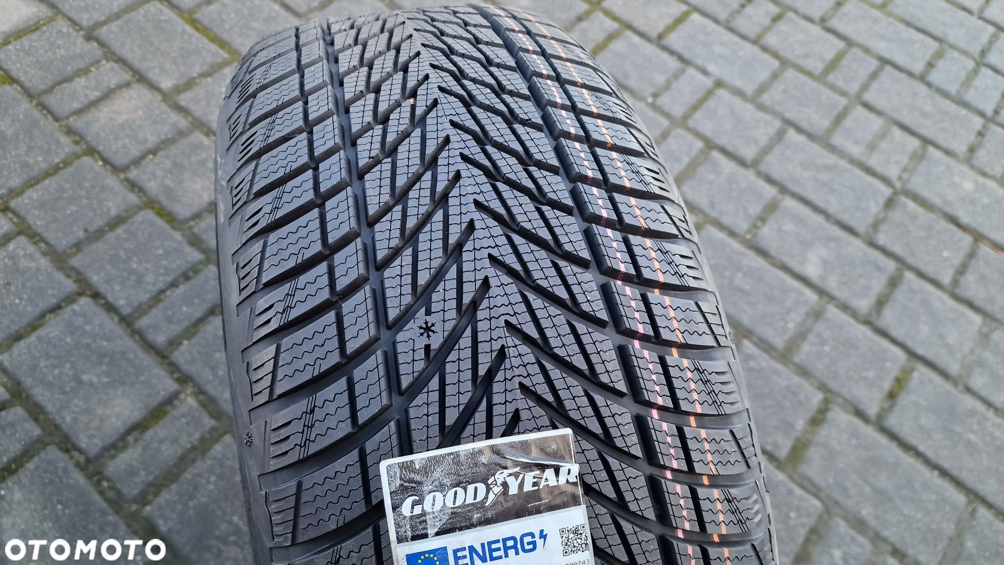 Nowe Opony Zimowe Goodyear UltraGrip Performance 3 235/45R18  2923 4s - 1