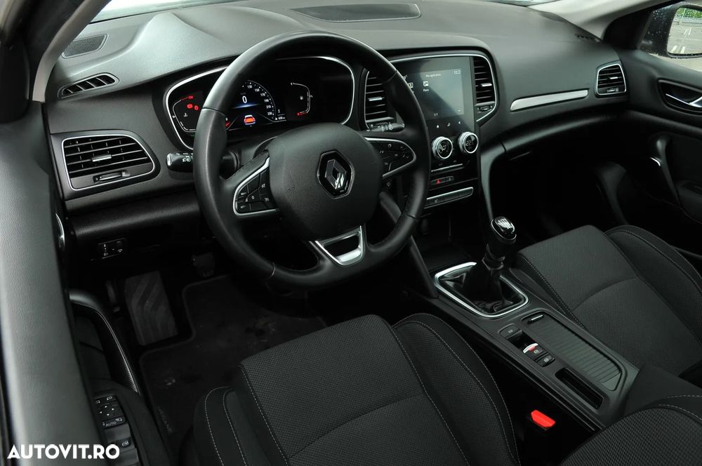 RENAULT Megane 2023 — imagine 16